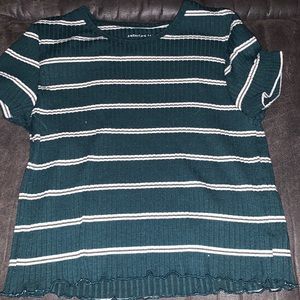 American Eagle Cropped tee